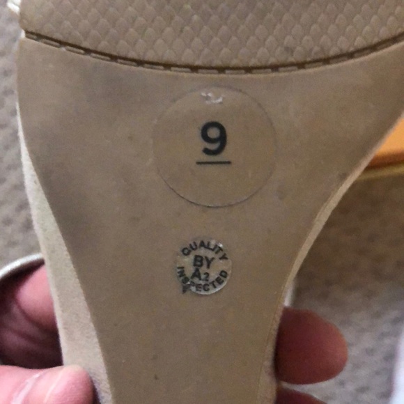 Sandals - Picture 8 of 8